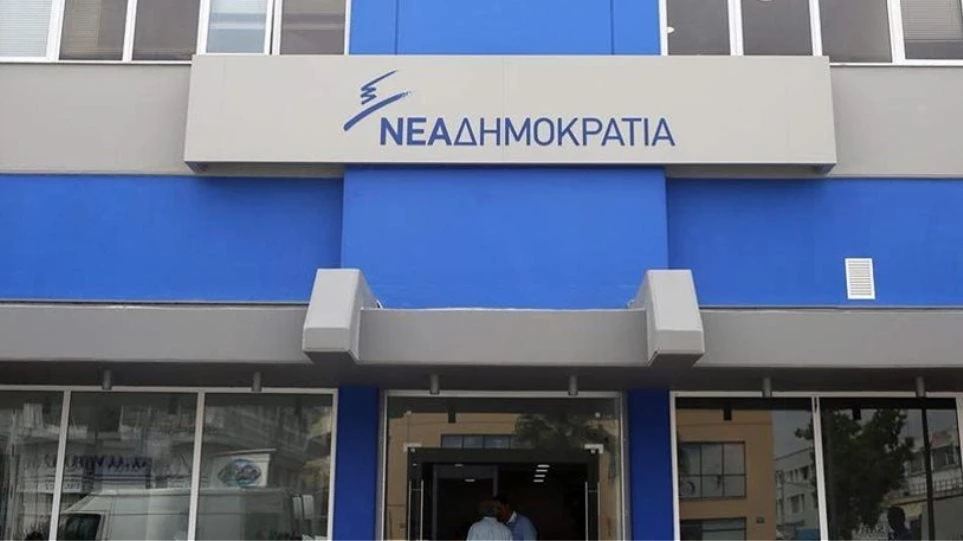 Επίθεση ΝΔ σε Τσίπρα: Επηρεασμένος από τον Καμμένο μεταμφιέζεται σε «μετανιωμένο πρωθυπουργό» για το δημοψήφισμα
